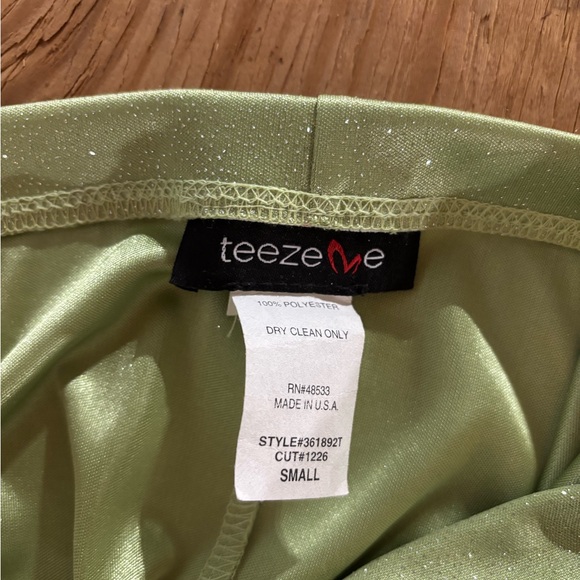 Dress - Picture 4 of 4